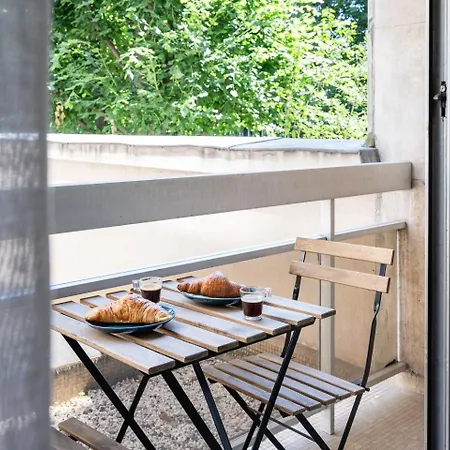 Renove Avec Balcon Pres Des Champs-elysees Daire *